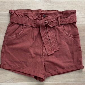 A&F - High Rise Paper Bag Shorts